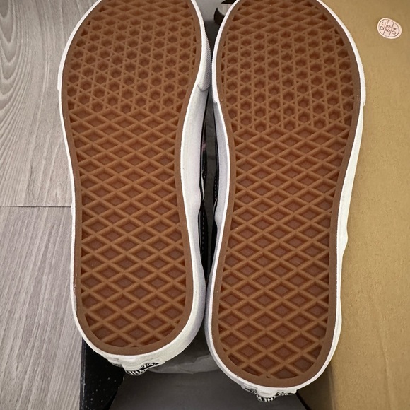 Vans Star Wars Slip-On Sneakers - Black and Multicolor - Picture 6 of 8